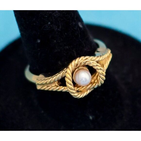 Vintage Roped Pearl Ring by Avon - Size 7 1/2 - N8 - Picture 2 of 3
